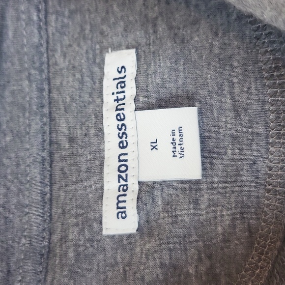 AMAZON ESSENTIALS Gray Lightweight French Terry Full-Zip Hooded Sweatshirt - Picture 2 of 11